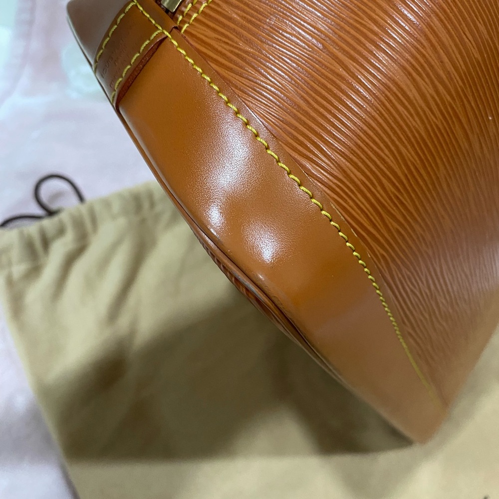 Louis Vuitton Cipango Gold Epi Leather Alma PM - Picture 7 of 12